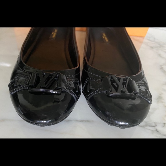 Louis Vuitton Oxford Ballerina Flats - Picture 5 of 10